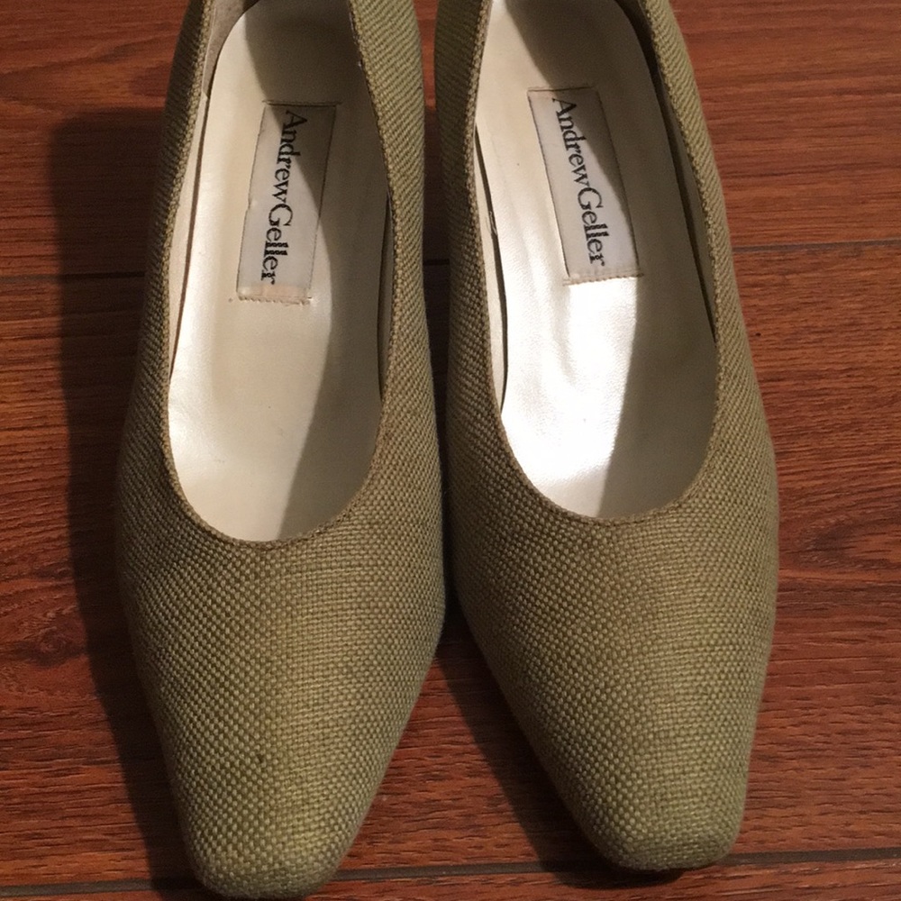 Women’s shoes